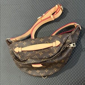 Vintage Y2K Brown Crossbody Bag